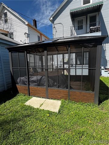 97 Brunswick Blvd Boulevard, Buffalo, NY 14208