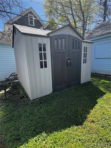 97 Brunswick Blvd Boulevard, Buffalo, NY 14208