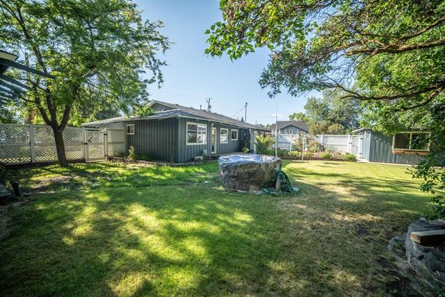 156 NE Spruce Lane, Prineville, OR 97754