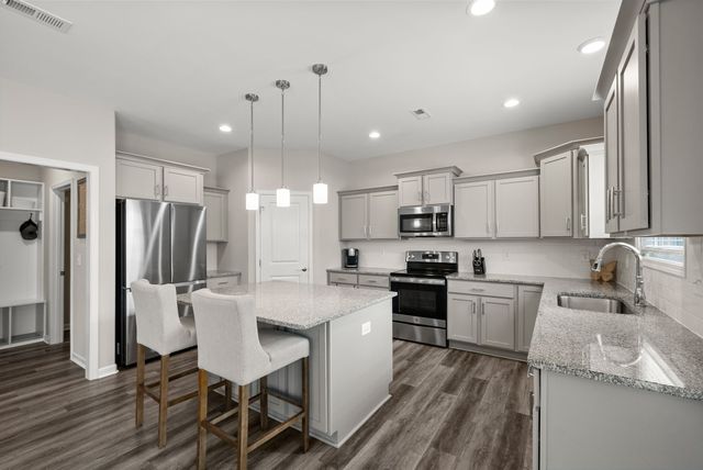 1429 Kingbird Dr, Clarksville, TN 37040