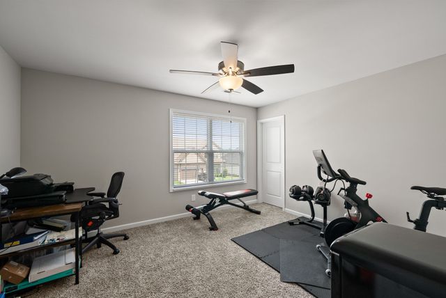 1429 Kingbird Dr, Clarksville, TN 37040