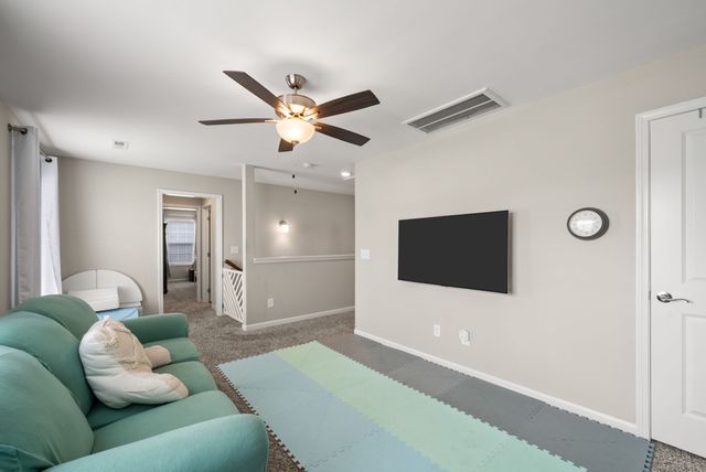 1429 Kingbird Dr, Clarksville, TN 37040