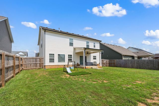 1429 Kingbird Dr, Clarksville, TN 37040