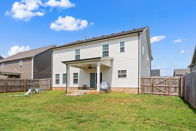 1429 Kingbird Dr, Clarksville, TN 37040