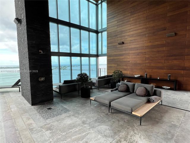 1451 Brickell Ave 2004, Miami, FL 33131