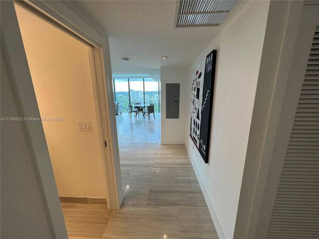 1451 Brickell Ave 2004, Miami, FL 33131