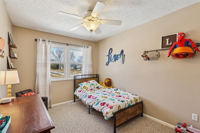 311 10th Avenue NW, Altoona, IA 50009