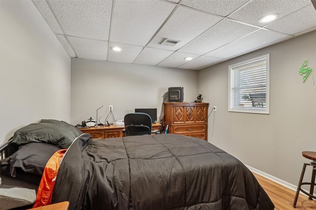 311 10th Avenue NW, Altoona, IA 50009