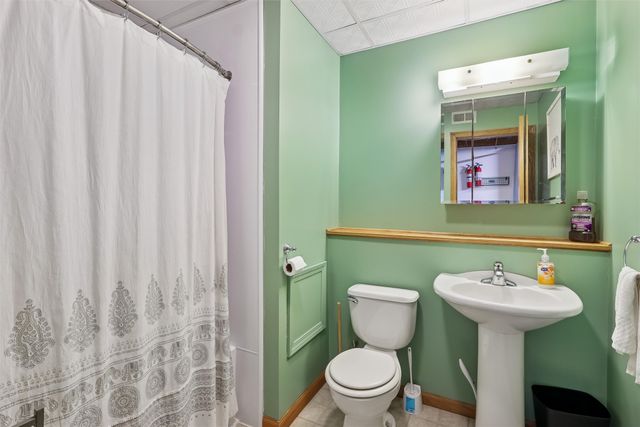 311 10th Avenue NW, Altoona, IA 50009