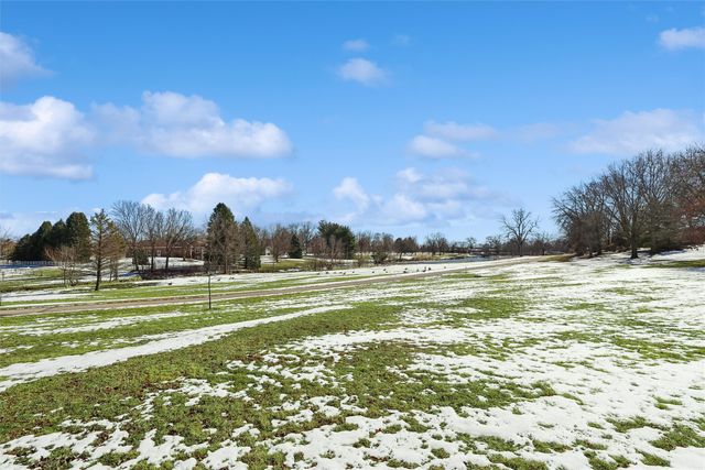 311 10th Avenue NW, Altoona, IA 50009