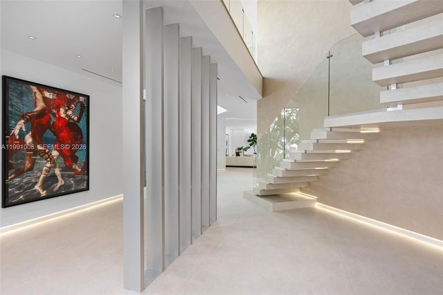 503 Palm Dr, Hallandale Beach, FL 33009