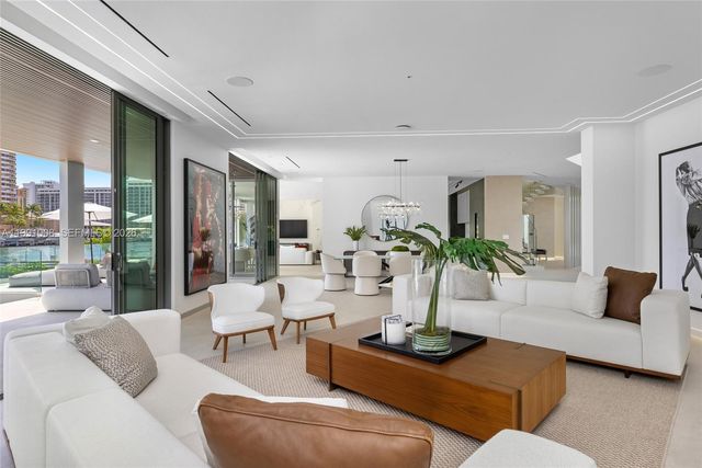 503 Palm Dr, Hallandale Beach, FL 33009