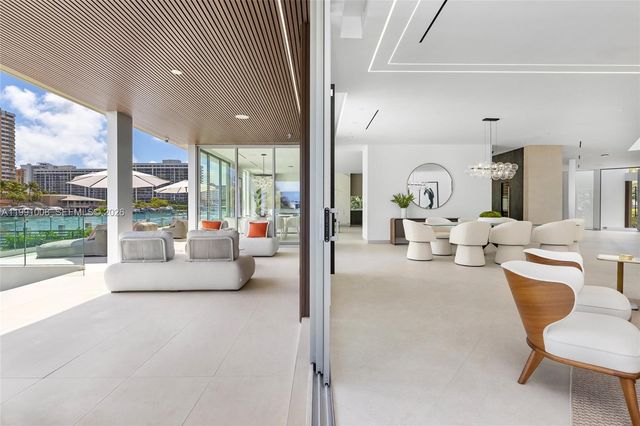 503 Palm Dr, Hallandale Beach, FL 33009