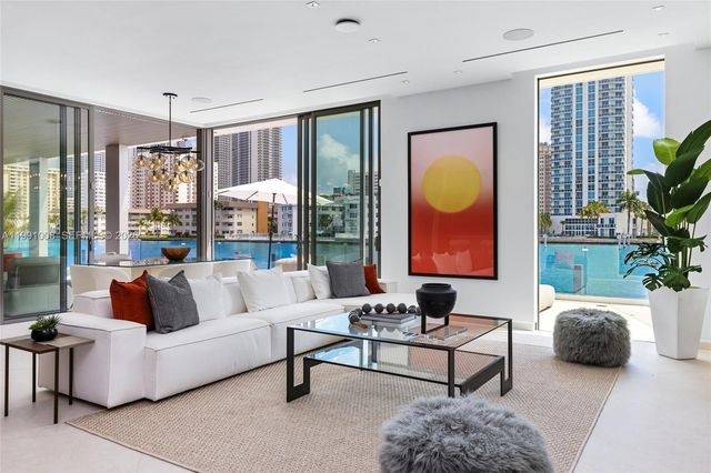 503 Palm Dr, Hallandale Beach, FL 33009