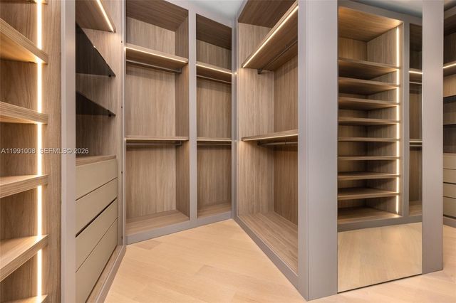 503 Palm Dr, Hallandale Beach, FL 33009