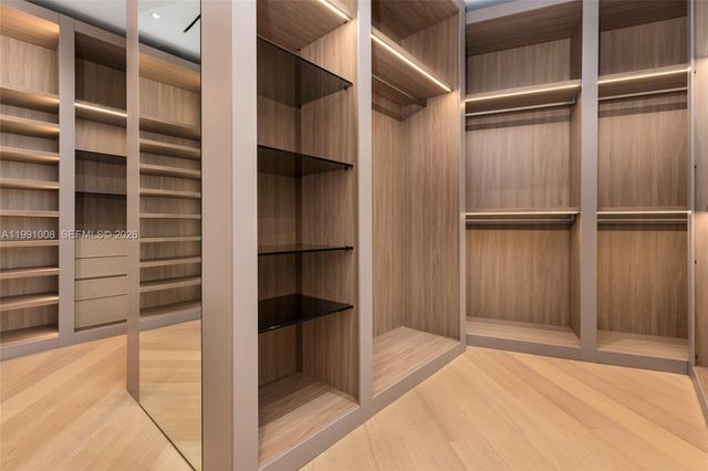 503 Palm Dr, Hallandale Beach, FL 33009