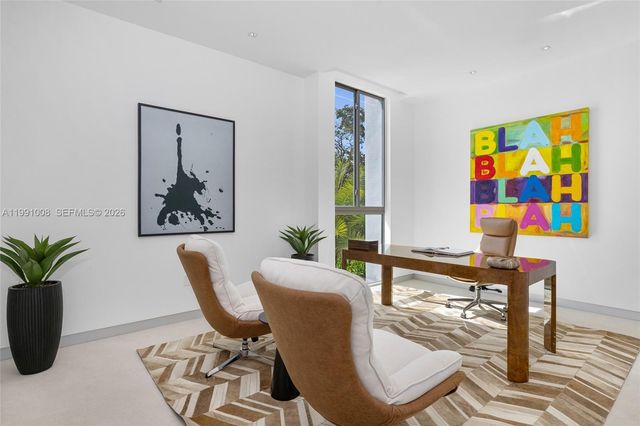 503 Palm Dr, Hallandale Beach, FL 33009