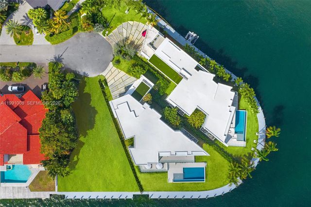 503 Palm Dr, Hallandale Beach, FL 33009