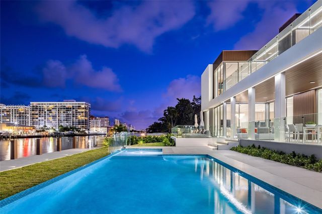 503 Palm Dr, Hallandale Beach, FL 33009