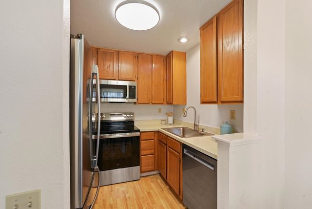 54 54 Glenwood, Hercules, CA 94547