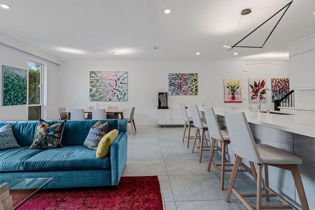 Image 10 of property listing at 294 Mayfair Way, Palm Springs, CA 92264