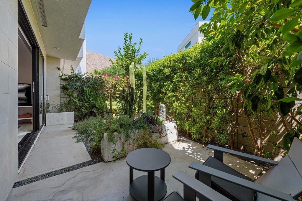 Image 35 of property listing at 294 Mayfair Way, Palm Springs, CA 92264