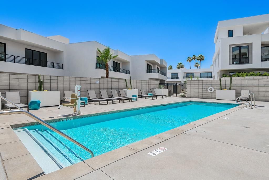 Image 55 of property listing at 294 Mayfair Way, Palm Springs, CA 92264