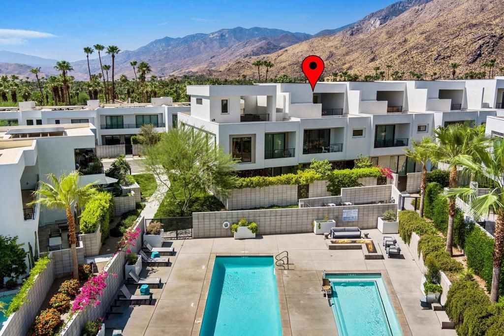 Image 6 of property listing at 294 Mayfair Way, Palm Springs, CA 92264