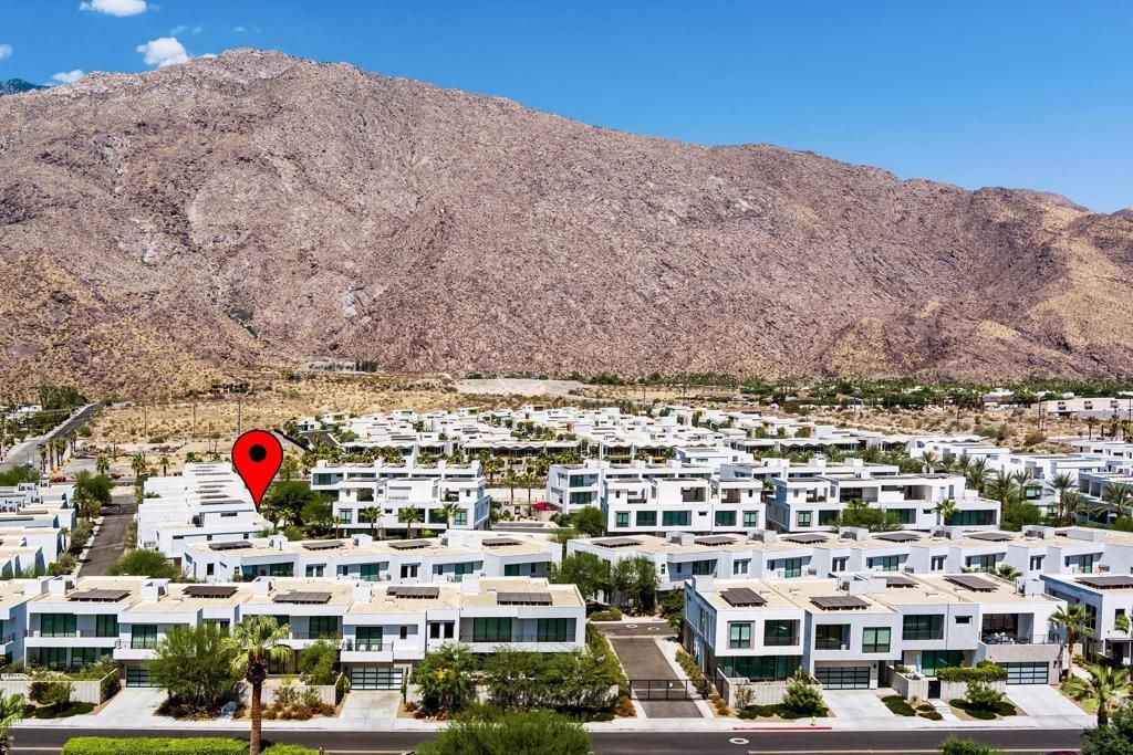 Image 61 of property listing at 294 Mayfair Way, Palm Springs, CA 92264