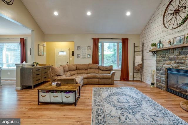 3480 SOUTHAMPTON DR, Jeffersonton, VA 22724