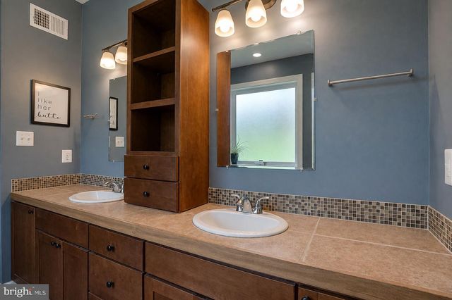 3480 SOUTHAMPTON DR, Jeffersonton, VA 22724