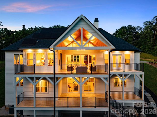 7 Temujin Drive, Leicester, NC 28748