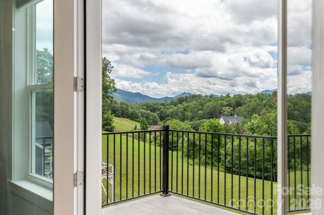 7 Temujin Drive, Leicester, NC 28748
