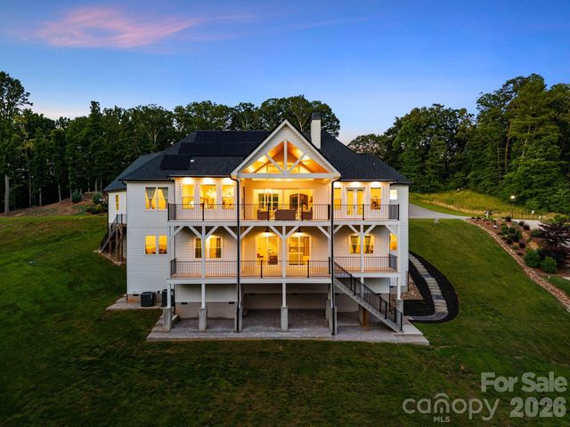 7 Temujin Drive, Leicester, NC 28748