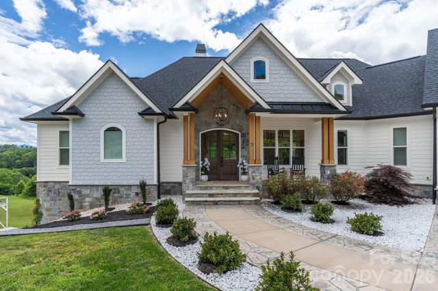 7 Temujin Drive, Leicester, NC 28748