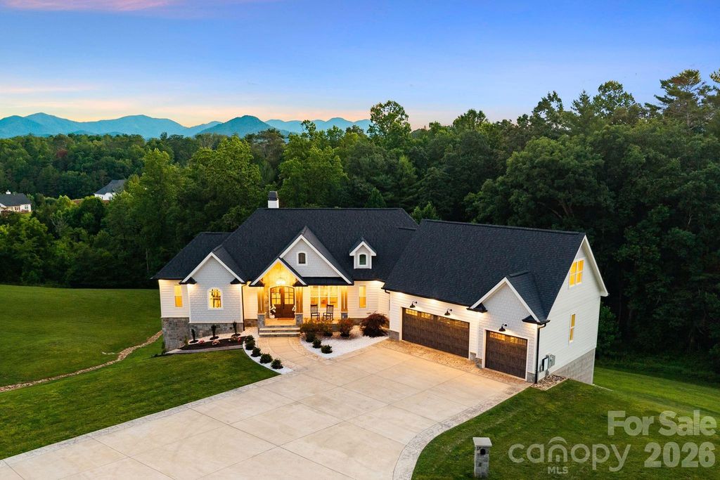 7 Temujin Drive, Leicester, NC 28748