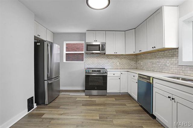 4550 Enright Avenue, St Louis, MO 63108