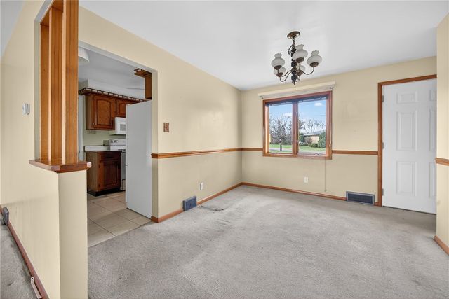 105 Clearview Dr, Economy, PA 15005