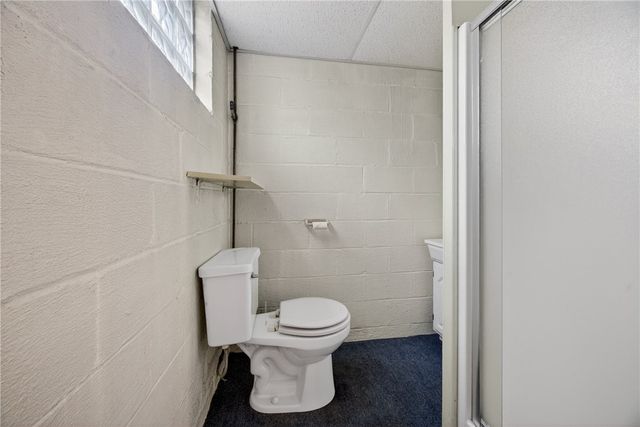 105 Clearview Dr, Economy, PA 15005