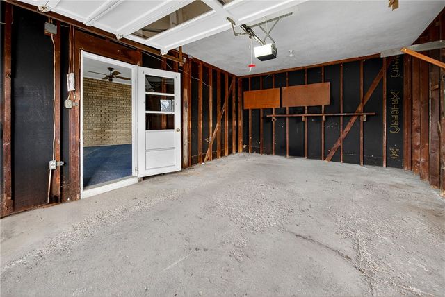 105 Clearview Dr, Economy, PA 15005