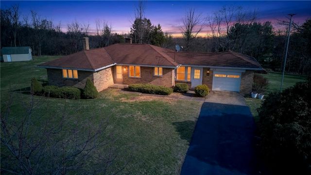 105 Clearview Dr, Economy, PA 15005