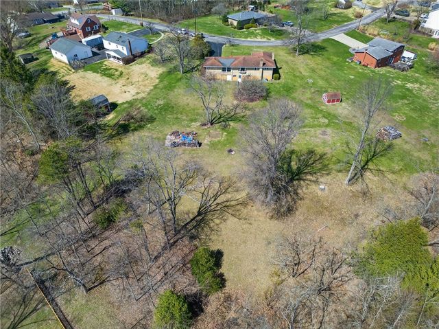 105 Clearview Dr, Economy, PA 15005