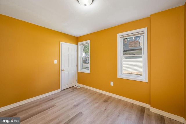15 S GOVERNORS AVE, Dover, DE 19904