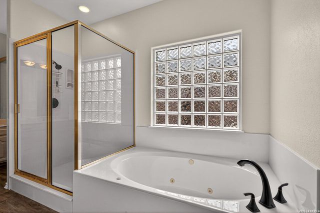 1242 Loma Verde, New Braunfels, TX 78130