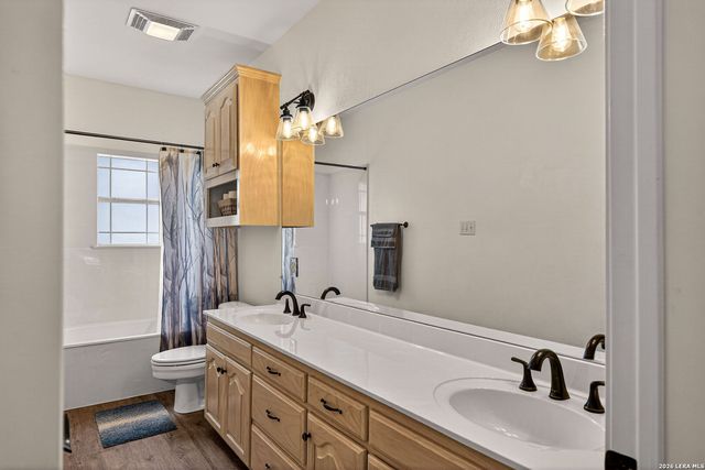 1242 Loma Verde, New Braunfels, TX 78130