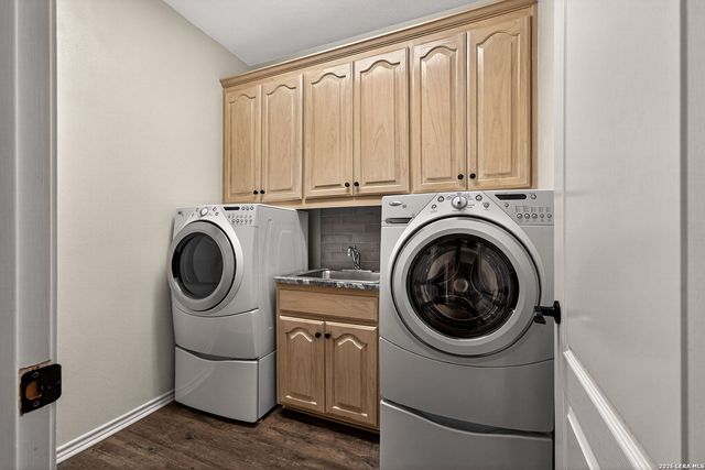 1242 Loma Verde, New Braunfels, TX 78130