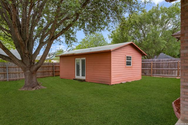 1242 Loma Verde, New Braunfels, TX 78130