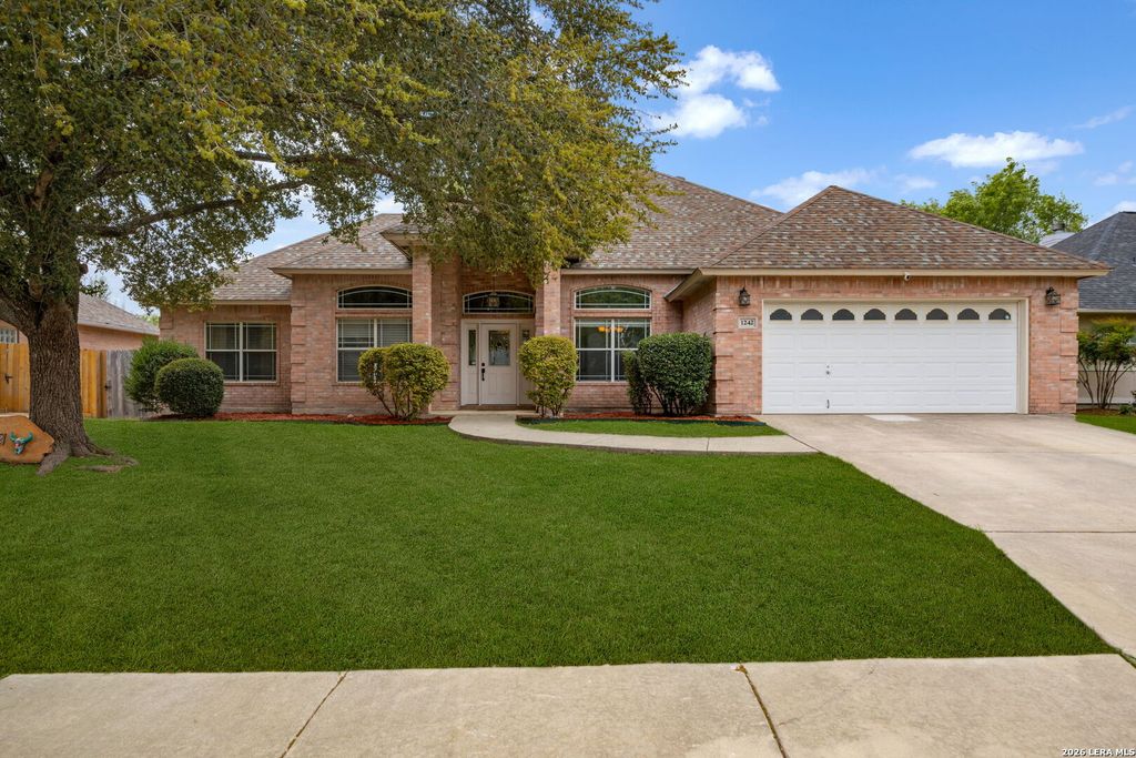 1242 Loma Verde, New Braunfels, TX 78130