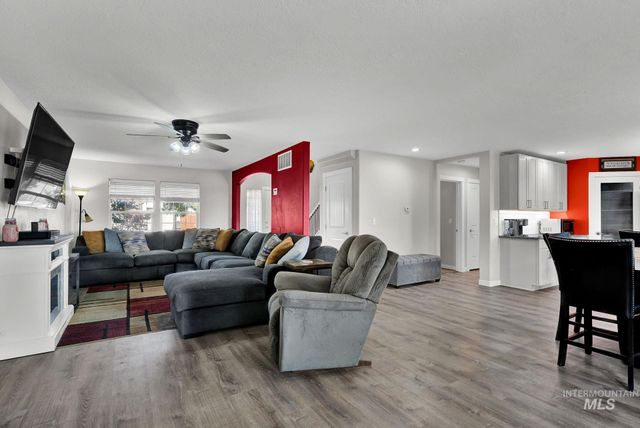8089 S S Diego Way, Boise, ID 83709
