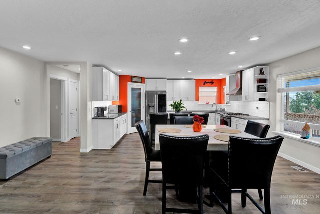 8089 S S Diego Way, Boise, ID 83709